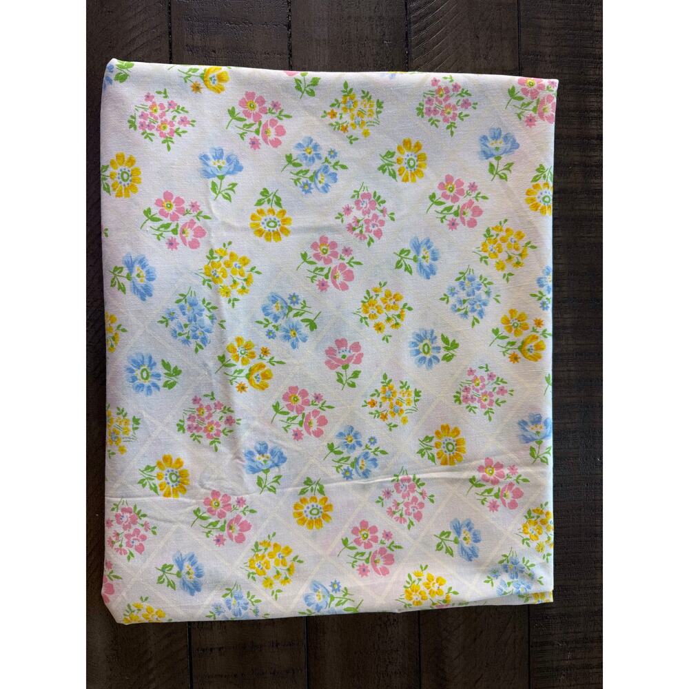 Vintage twin flat Bibb floral sheer